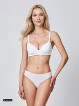 Jadea 2011 brasiliana cotone ultralight bianco - immagine AI modified