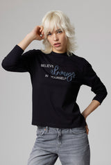 Jadea 4857B maglia donna girocollo manica lunga cotone tinta unita scritta nero