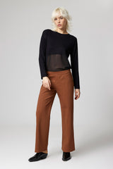 Jadea 4869 pantalone in punto roma leggermente svasato cammello