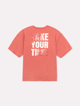 T-shirt oversize con scritte