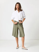 Jadea 4946 bermuda in misto lino con tasche verde