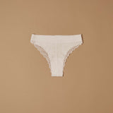 Brasiliana taglio laser con pizzo