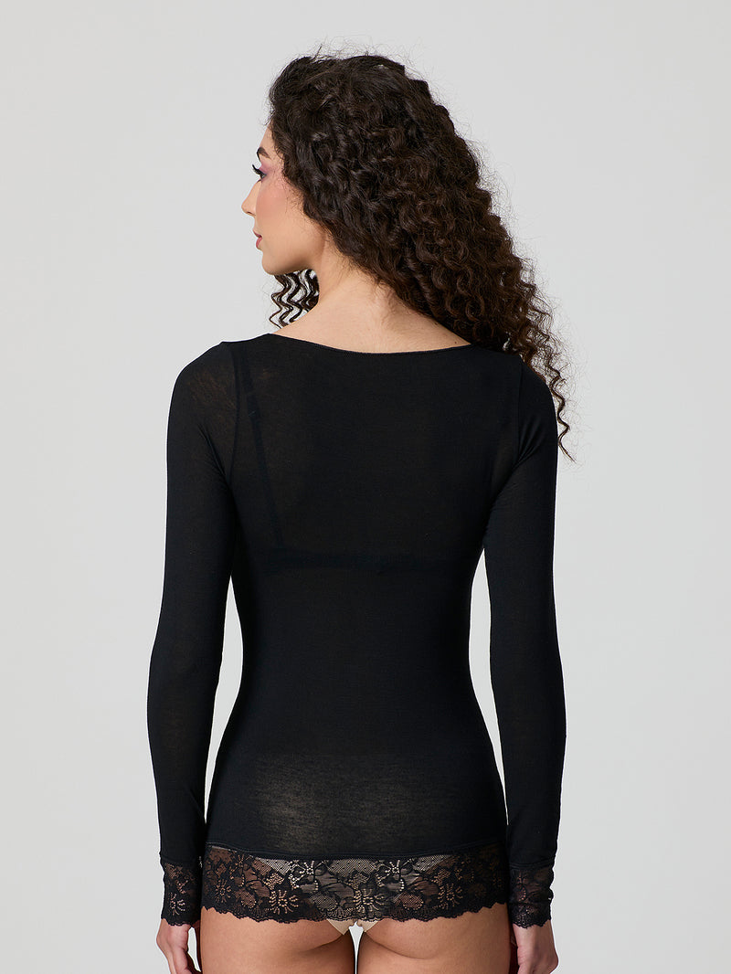 Jadea 4649 maglia nera in modal e cashmere con polsini in pizzo 