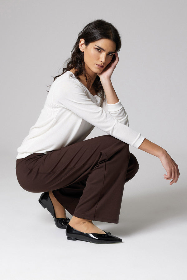 Jadea 4869 pantalone in punto roma leggermente svasato caffe 
