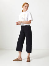 Jadea 4943 pantalone capri linea svasata nero